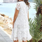 💃Rochie florală albă cu decupaj elegant - Mărime mare